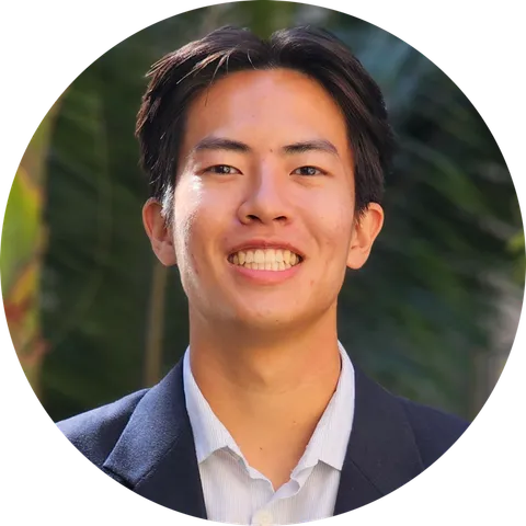 Portrait of Aaron Li